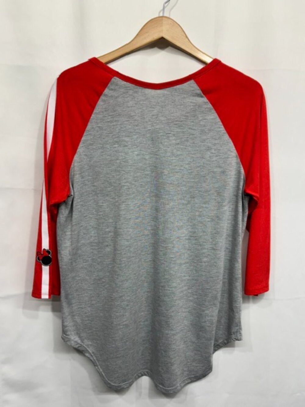 Women’s Disney Mickey Mouse and Minnie Mouse Baseball Tee.  ¾ length sleeves, si - Picture 3 of 7